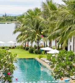 Vinh Hung Emerald Resort